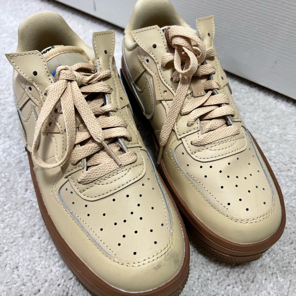 Nike Air Force 1 Fontanka. Women’s  size 7.5, men’s size 6
Almost new.